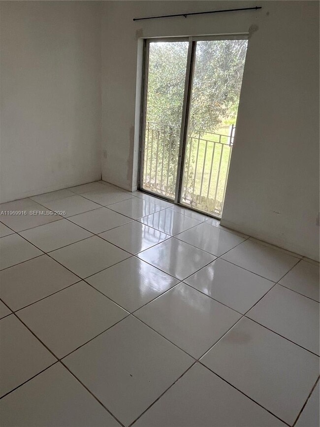 Building Photo - 1679 Sunrise Blvd