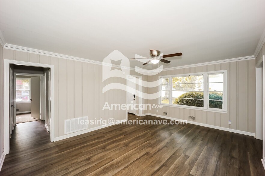 Building Photo - 121 N Page St