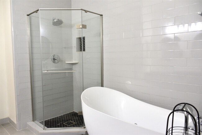 Building Photo - 5106 Autumn Rose Ln