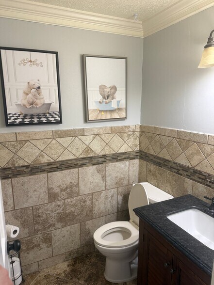 Building Photo - 4432 Renwood Dr
