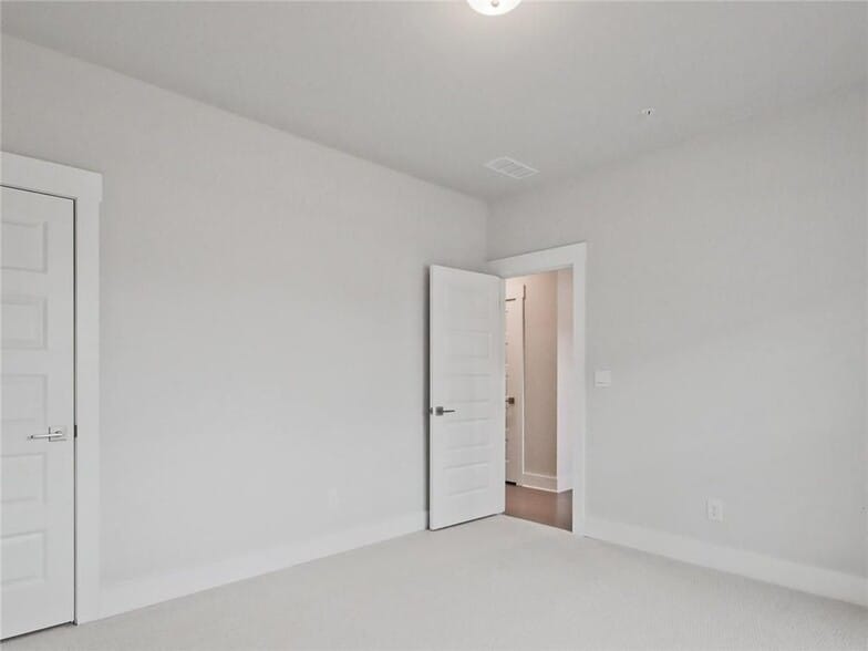 Building Photo - 1012 Knoxboro Ln
