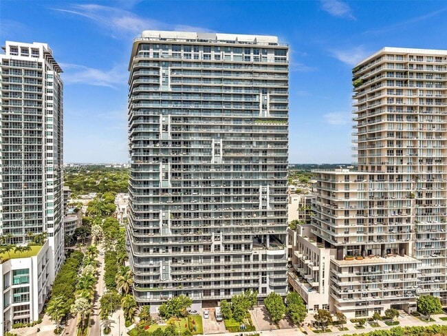 Building Photo - 121 NE 34th St