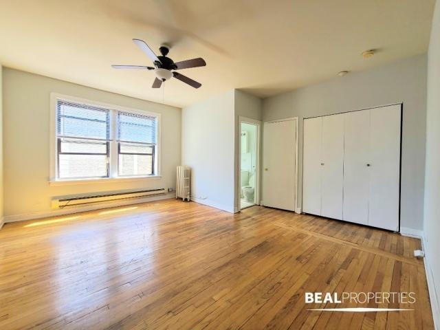 Building Photo - 1 bedroom in CHICAGO IL 60657