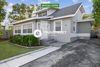 Building Photo - 4 Bedroom Pet-Friendly Home in Lake Worth,...