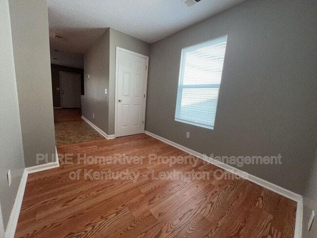 Building Photo - 226 Mousas Way