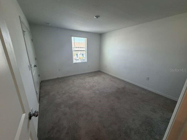 Building Photo - 2983 Skyline Lp