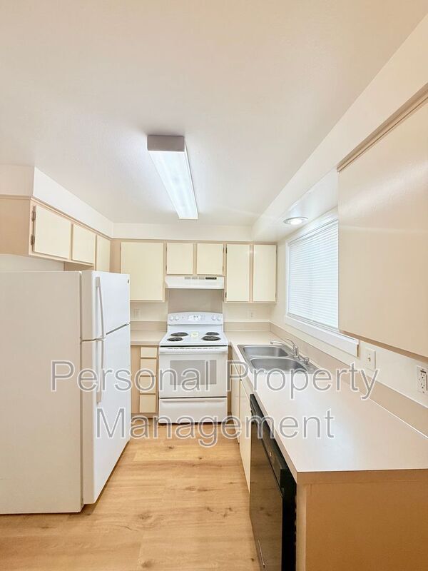 Building Photo - 4201 Nicholson Rd