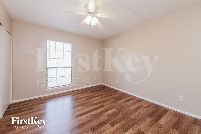 Building Photo - 4614 Horizon Dr