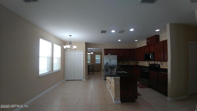 Building Photo - 12192 Chaseborough Way