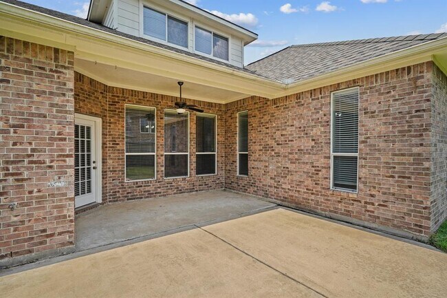 Building Photo - 3527 Shoreview Ln