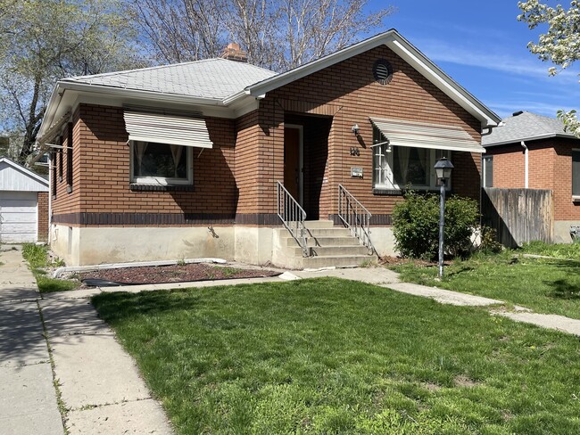 Primary Photo - 128 W Paxton Avenue