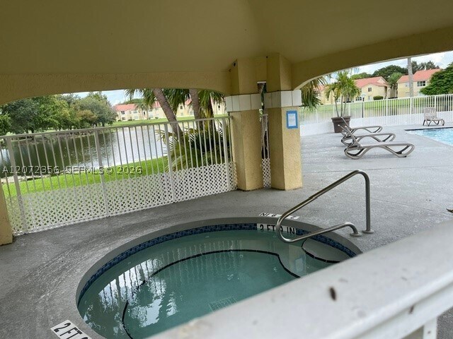 Building Photo - 643 Vista Isles Dr