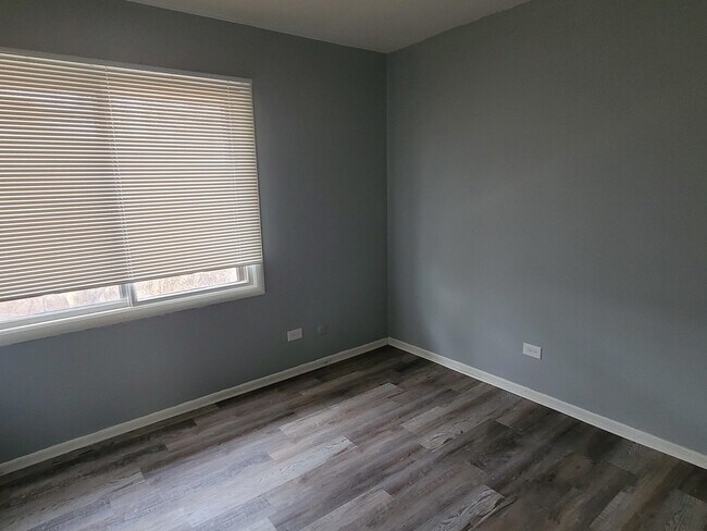 Building Photo - 5704 Tiburon Ct
