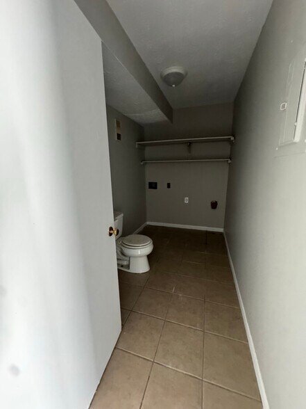 Building Photo - 3712 Hacker Ct