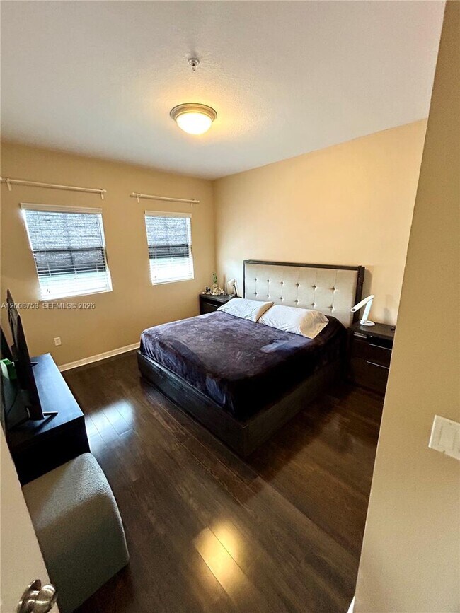 Building Photo - 10870 NW 88th Terrace