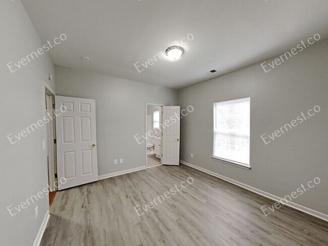 Building Photo - 1003 Sims Ave NW