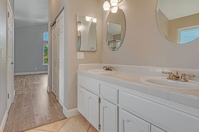 Building Photo - 3 Bedroom Folsom Home with Updated Kitchen, Pool and 3-Car Garage!