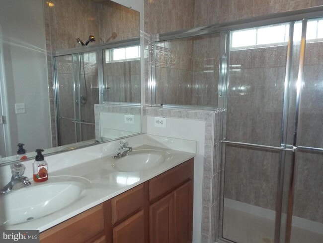 Building Photo - 22950 Rose Quartz Square