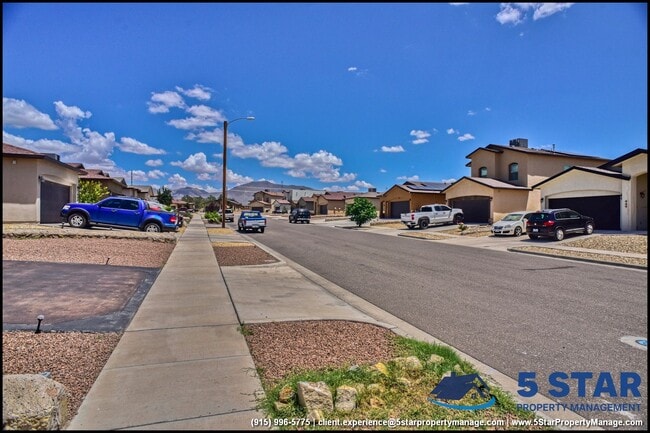 Building Photo - 452 Isaias Ave.