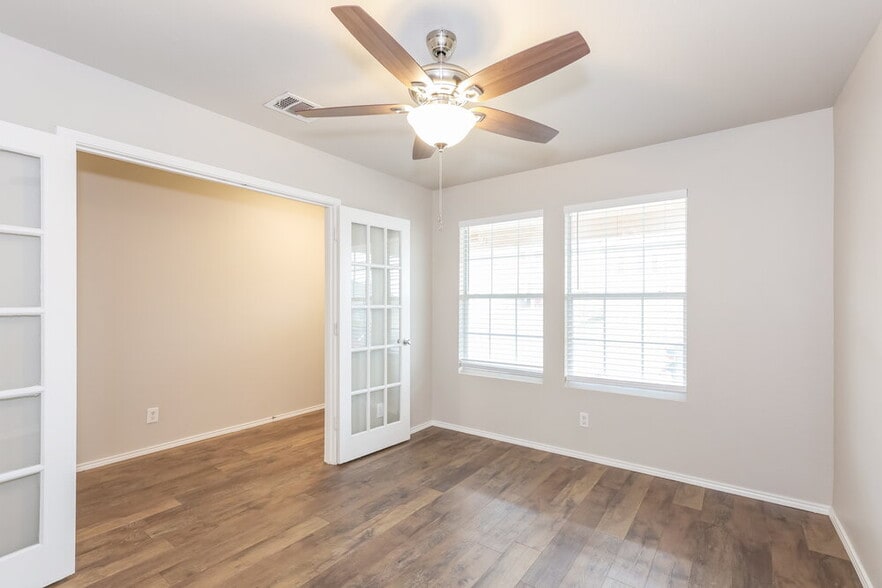 Building Photo - 24610 Coral Gables