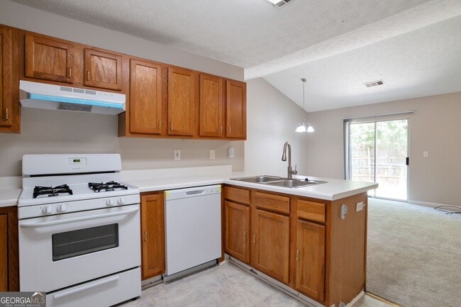 Building Photo - 413 Autumn Lake Ct