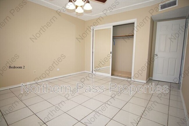 Building Photo - 10551 Kinross Ave