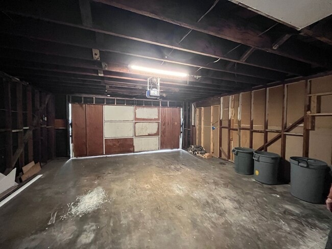 Building Photo - 1122-1124 N San Gabriel Ave