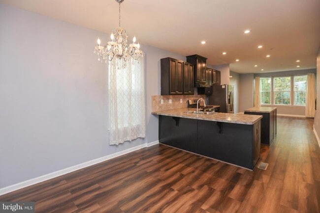 Building Photo - 1437 Strahorn Rd