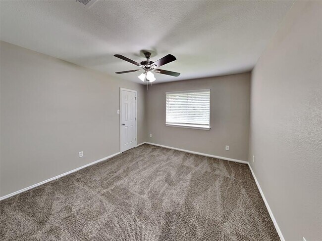 Building Photo - 21851 Whispering Forest Dr