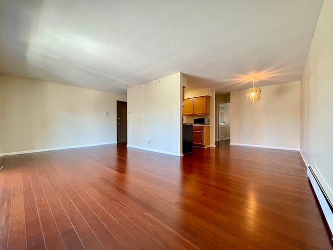 Building Photo - 49 W 66th St