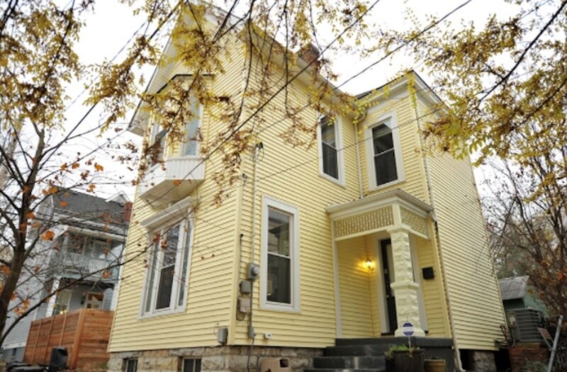 Building Photo - 922 Rubel Ave