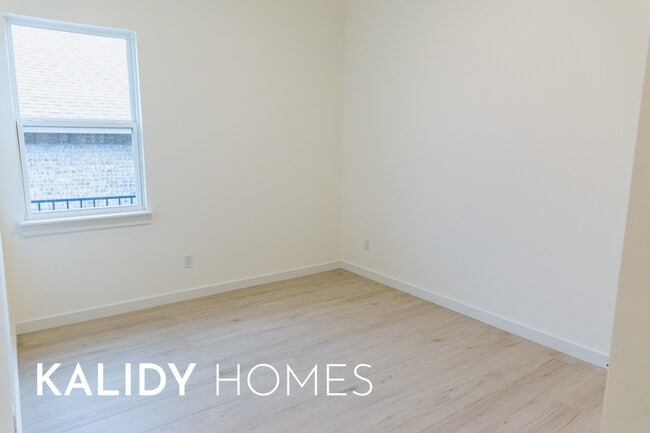 Building Photo - 509 Beechwood Way