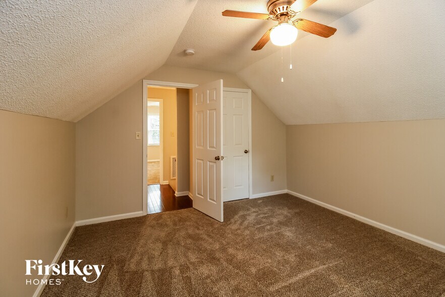 Building Photo - 4907 Whisper Oak Dr