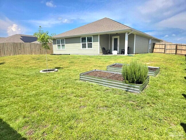 Building Photo - 4375 White Cedar Ct