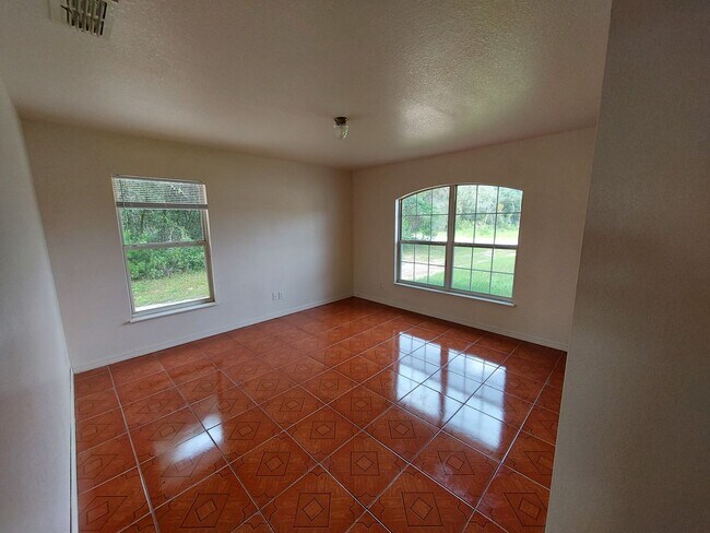 Building Photo - 14431 SW 32nd Terrace Rd
