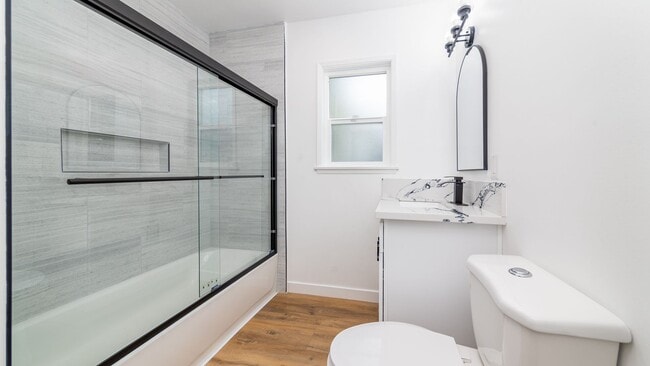 Building Photo - Move-in ready! Be the first to enjoy this beautifully renovated 2 bedroom, 1.5 bath duplex unit at