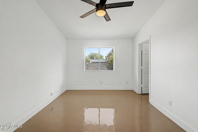 Building Photo - 16223 N 40th Pl