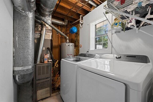 Building Photo - 6338 Stablewood Way