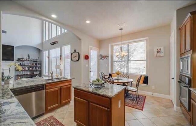 Building Photo - 241 Carrington Ln