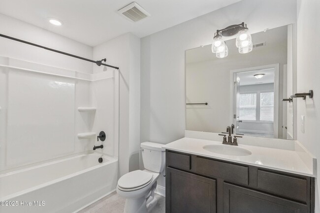 Building Photo - 570 Tullimore Ln