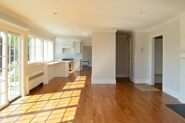 Building Photo - 17 Nawthorne Rd