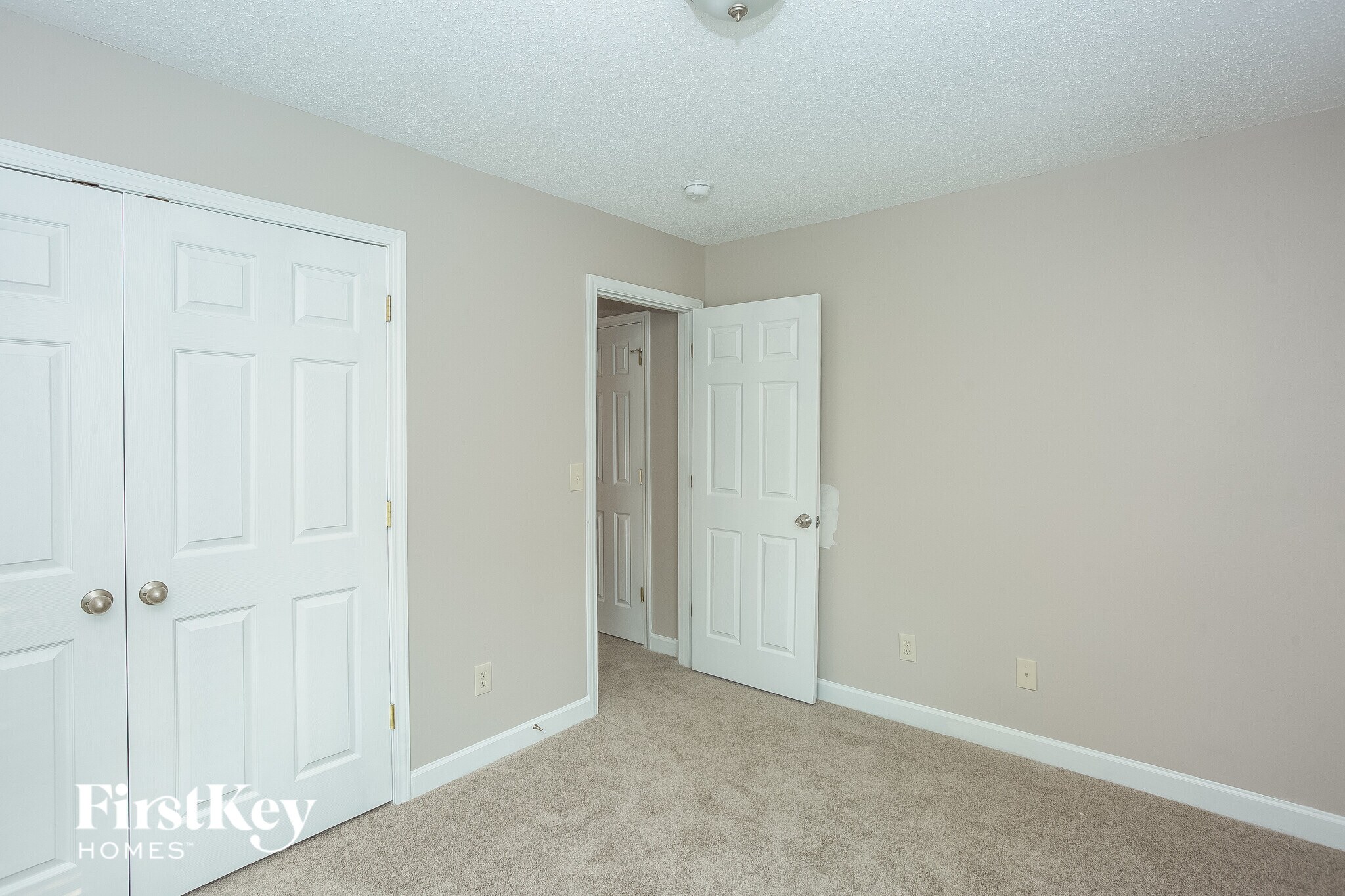 Building Photo - 2192 Mallard Pointe Dr