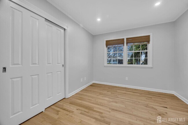 Building Photo - 1430 Kearney Dr