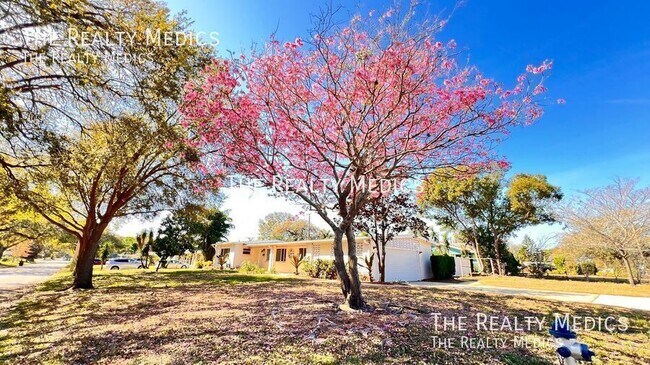 Primary Photo - 1516 Dove Dr