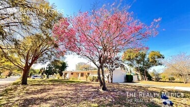 Building Photo - 1516 Dove Dr