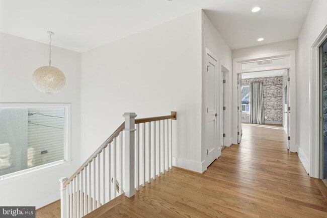 Building Photo - 1618 N Danville St