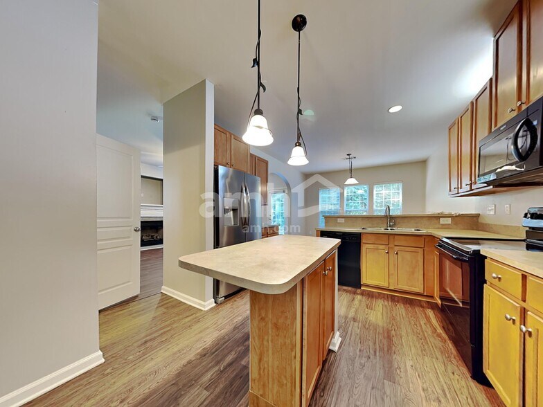 Building Photo - 3324 Glamorgan Ct