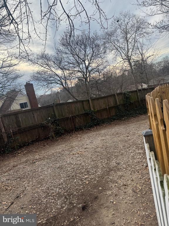 Building Photo - 491 N Latham St