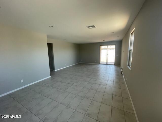 Building Photo - 8746 W San Juan Ave