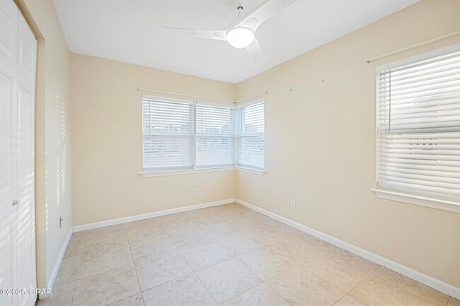 Building Photo - 1504 W 13th St